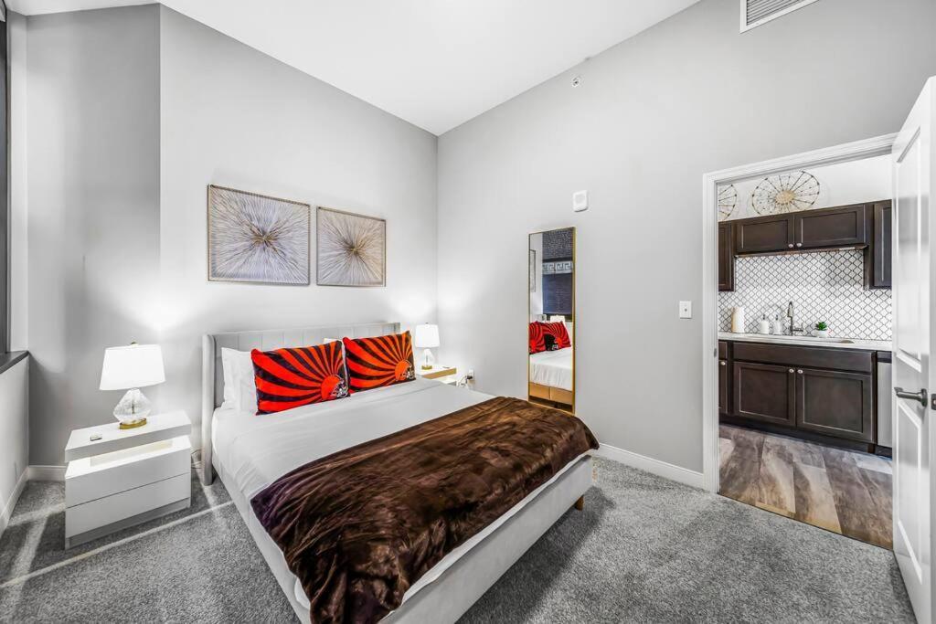 Heart Of Dt With Corner View And With Free Pool & Steam 307 Cleveland Exterior foto