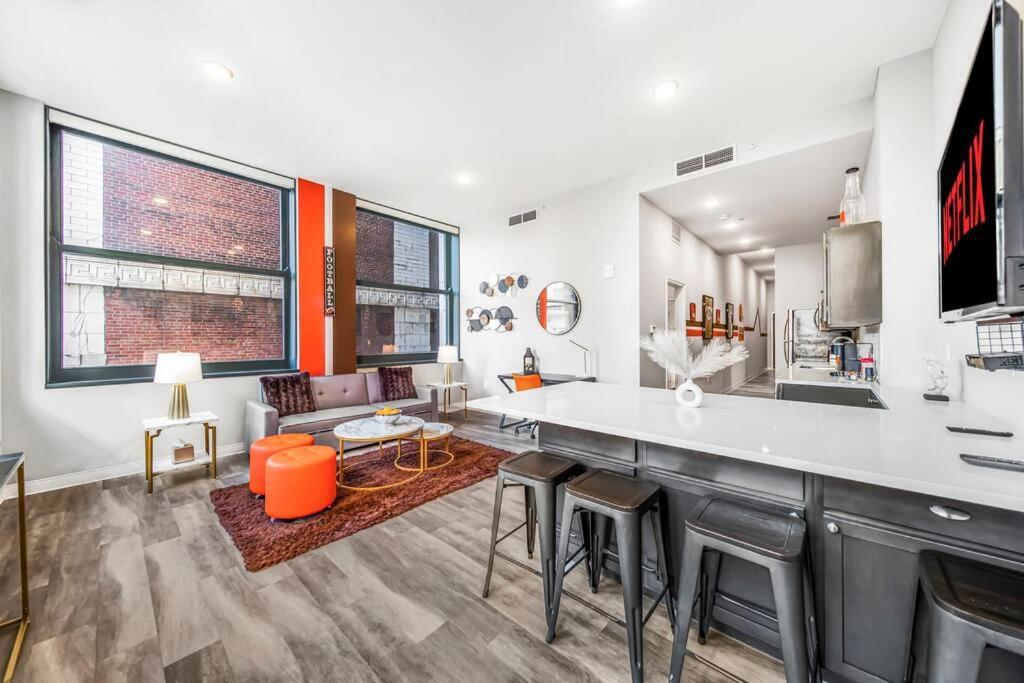 Heart Of Dt With Corner View And With Free Pool & Steam 307 Cleveland Exterior foto
