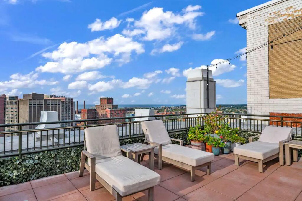 Heart Of Dt With Corner View And With Free Pool & Steam 307 Cleveland Exterior foto