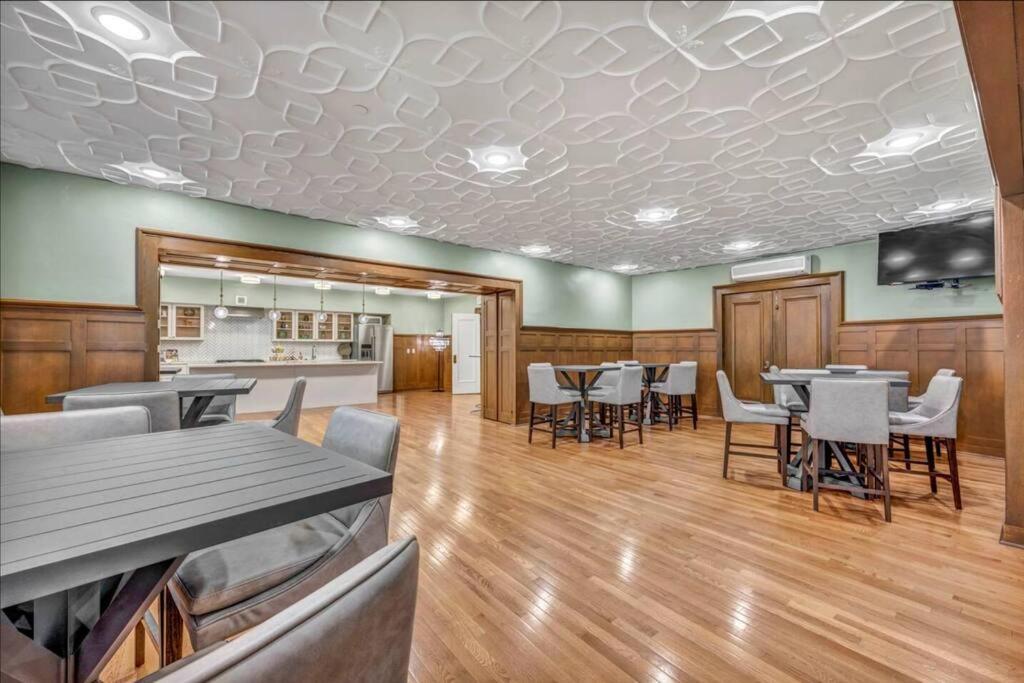 Heart Of Dt With Corner View And With Free Pool & Steam 307 Cleveland Exterior foto